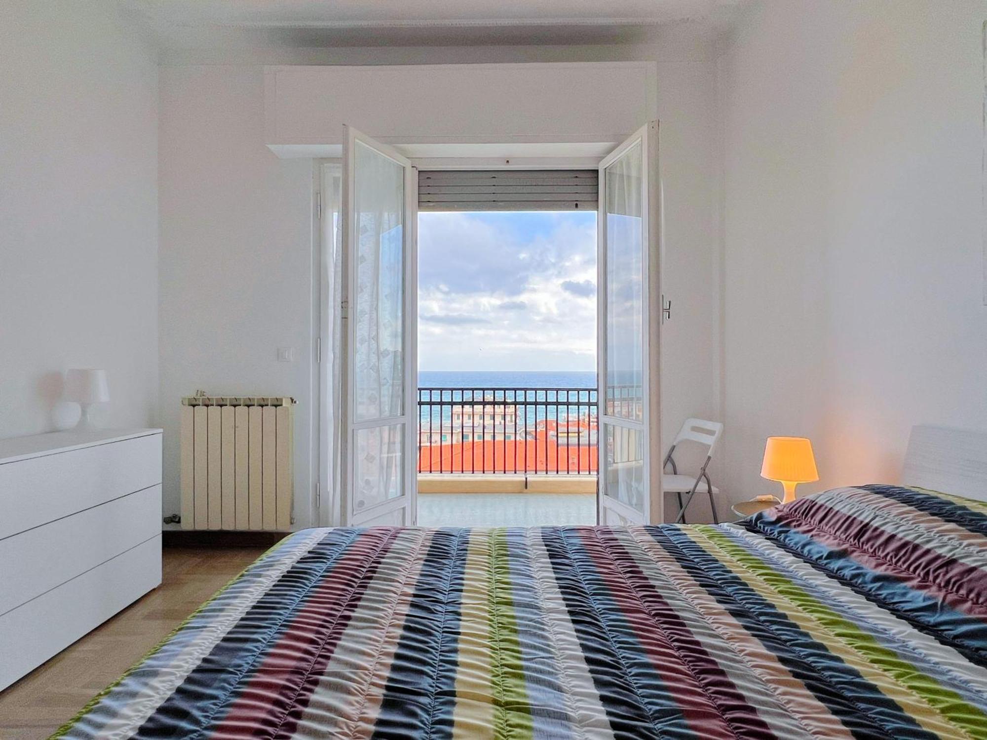 Ampio Appartamento Con Vista Varazze Extérieur photo